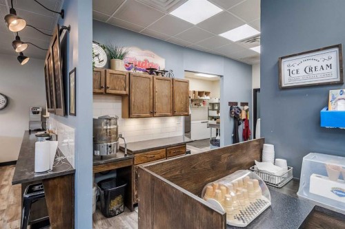 20 Railway Avenue South, Marwayne, AB 