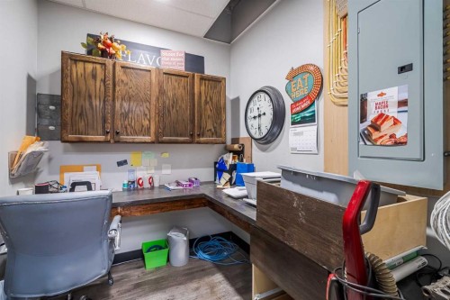 20 Railway Avenue South, Marwayne, AB 