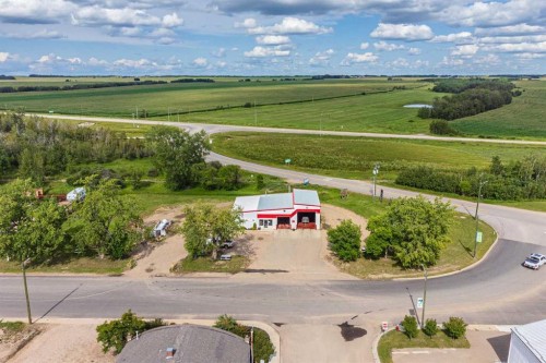 20 Railway Avenue South, Marwayne, AB 
