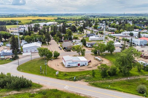 20 Railway Avenue South, Marwayne, AB 