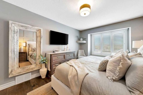 15075, Rural Vermilion River, County Of, AB - Indoor Photo Showing Bedroom
