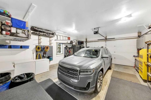 15075, Rural Vermilion River, County Of, AB - Indoor Photo Showing Garage