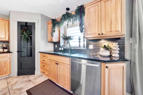 15075, Rural Vermilion River, County Of, AB - Indoor Photo Showing Kitchen With Double Sink