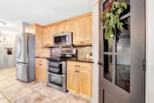 15075, Rural Vermilion River, County Of, AB - Indoor Photo Showing Kitchen