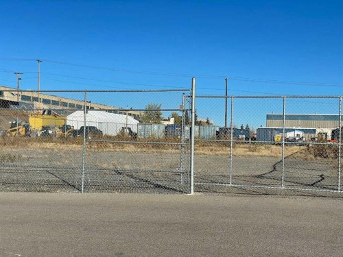 229 33 Street Ne, Calgary, AB 