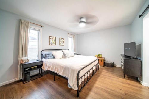 914 26 Street, Wainwright, AB - Indoor Photo Showing Bedroom