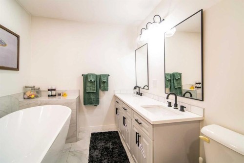 914 26 Street, Wainwright, AB - Indoor Photo Showing Bathroom