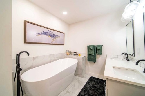 914 26 Street, Wainwright, AB - Indoor Photo Showing Bathroom