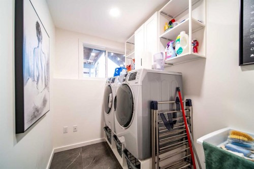914 26 Street, Wainwright, AB - Indoor Photo Showing Laundry Room