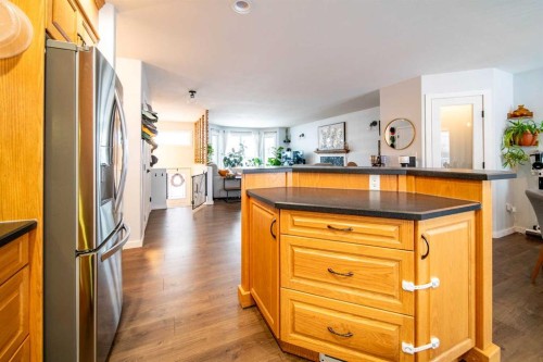 914 26 Street, Wainwright, AB - Indoor Photo Showing Kitchen