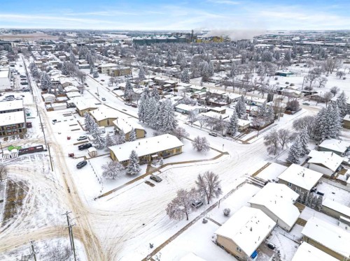 1-8-4504 56A Avenue, Lloydminster, AB - Outdoor With View