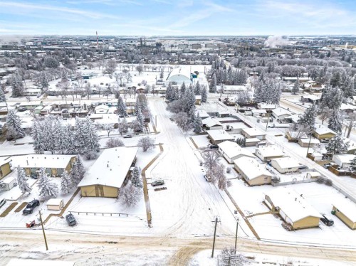 1-8-4504 56A Avenue, Lloydminster, AB - Outdoor With View