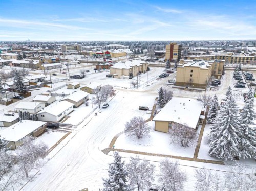 1-8-4504 56A Avenue, Lloydminster, AB - Outdoor With View
