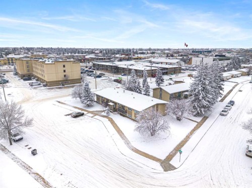 1-8-4504 56A Avenue, Lloydminster, AB - Outdoor With View