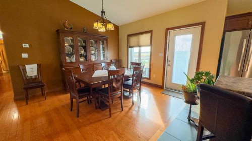 45069 Twp Rd 424, Rural Wainwright No. 61, M.D. Of, AB - Indoor Photo Showing Dining Room