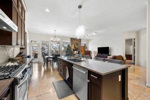 2112 56 Avenue, Lloydminster, AB - Indoor Photo Showing Kitchen With Double Sink With Upgraded Kitchen