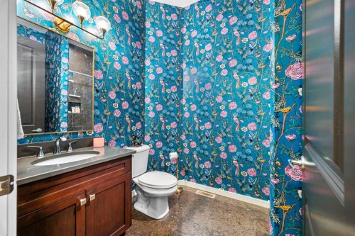 2112 56 Avenue, Lloydminster, AB - Indoor Photo Showing Bathroom