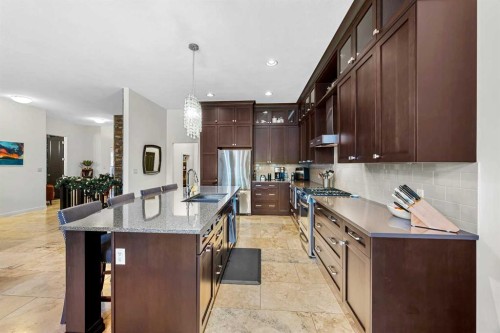 2112 56 Avenue, Lloydminster, AB - Indoor Photo Showing Kitchen With Double Sink With Upgraded Kitchen
