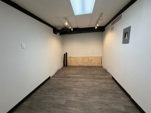 5019 50 Street, Lloydminster, AB 