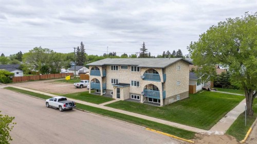 1-6-5502 49 Avenue, Lloydminster, SK - Outdoor