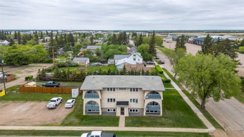 1-6-5502 49 Avenue, Lloydminster, SK - Outdoor With View