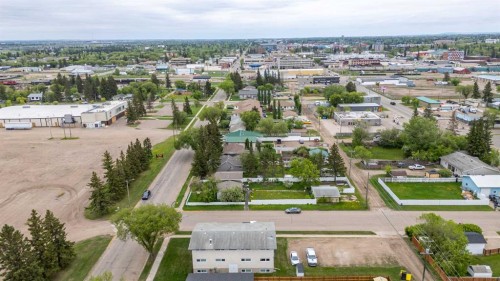 1-6-5502 49 Avenue, Lloydminster, SK - Outdoor With View