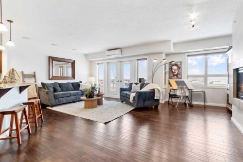 415-4102 69 Avenue, Lloydminster, AB - Indoor Photo Showing Living Room