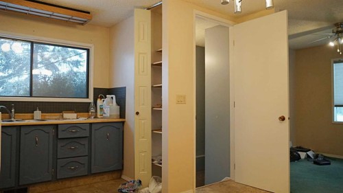 4243 48A Avenue, Vermilion, AB - Indoor