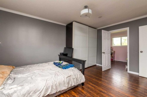 4743 Barr Crescent, Lloydminster, SK - Indoor Photo Showing Bedroom