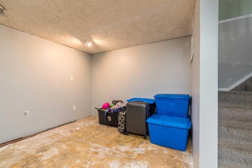 4743 Barr Crescent, Lloydminster, SK - Indoor Photo Showing Other Room