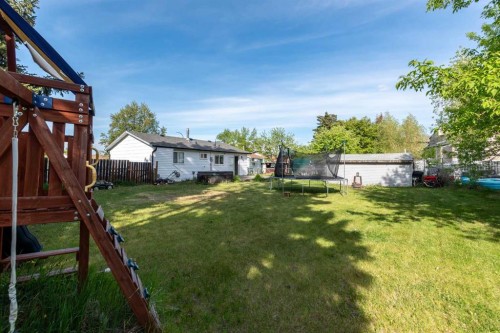 4743 Barr Crescent, Lloydminster, SK - Outdoor