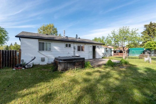 4743 Barr Crescent, Lloydminster, SK - Outdoor