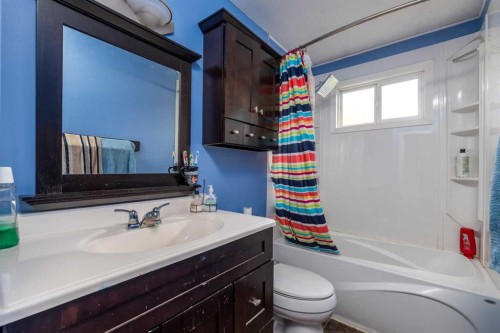 4743 Barr Crescent, Lloydminster, SK - Indoor Photo Showing Bathroom