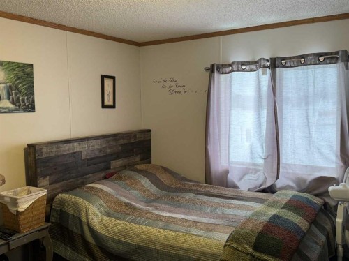 5702 51 Street, Edgerton, AB - Indoor Photo Showing Bedroom