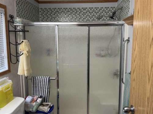 5702 51 Street, Edgerton, AB - Indoor Photo Showing Bathroom