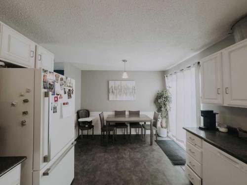 1913 8 Avenue, Wainwright, AB - Indoor