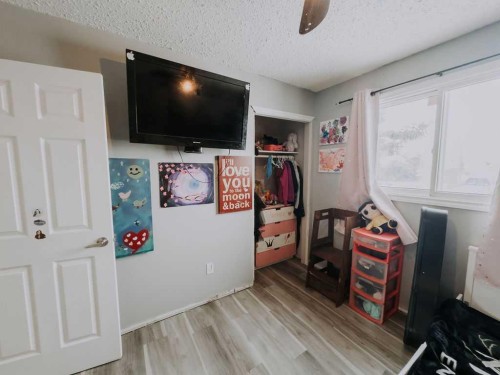 1913 8 Avenue, Wainwright, AB - Indoor Photo Showing Other Room