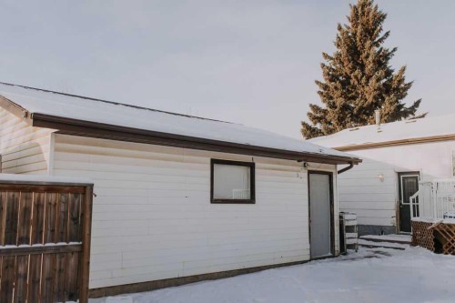 1913 8 Avenue, Wainwright, AB - Outdoor With Exterior