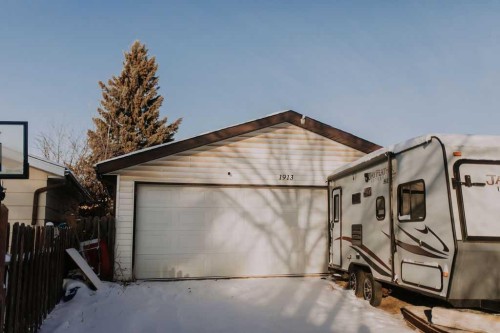 1913 8 Avenue, Wainwright, AB - Outdoor