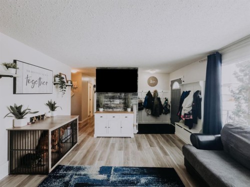 1913 8 Avenue, Wainwright, AB - Indoor