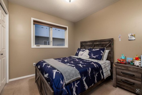 2912 65 Avenue, Lloydminster, AB - Indoor Photo Showing Bedroom