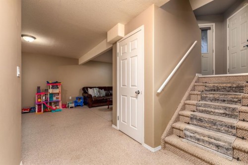 2912 65 Avenue, Lloydminster, AB - Indoor Photo Showing Other Room