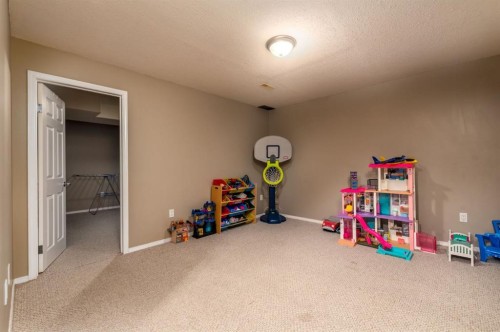 2912 65 Avenue, Lloydminster, AB - Indoor Photo Showing Other Room