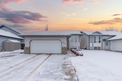 2912 65 Avenue, Lloydminster, AB - Outdoor