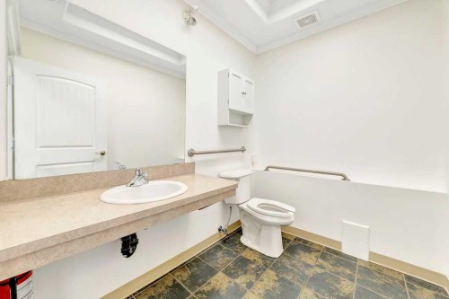 4921/4925 50 Street, Lloydminster, SK 