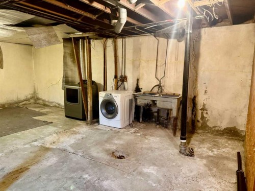 5115 46 Street, Provost, AB - Indoor Photo Showing Basement