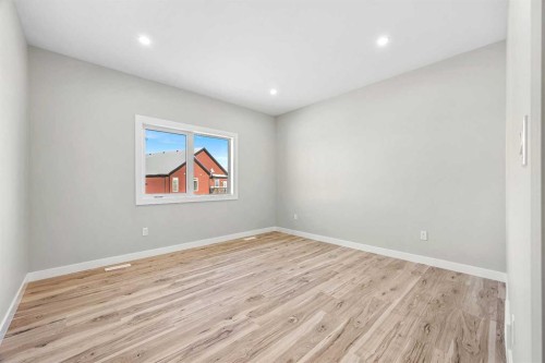 30-2715 73 Avenue, Lloydminster, AB - Indoor Photo Showing Other Room