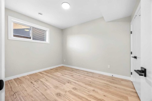 30-2715 73 Avenue, Lloydminster, AB - Indoor Photo Showing Other Room