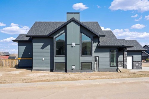 30-2715 73 Avenue, Lloydminster, AB - Outdoor