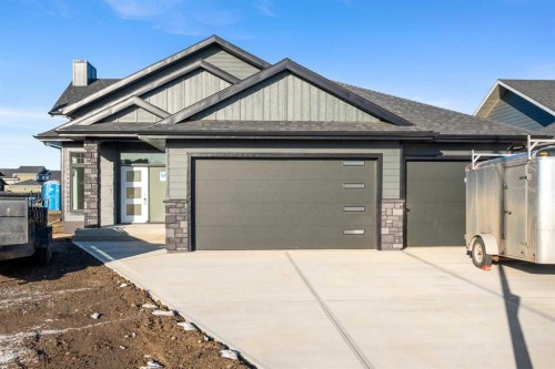 30-2715 73 Avenue, Lloydminster, AB - Outdoor